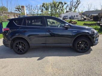 Toyota RAV4 Hybrid - 3
