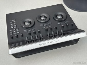 Blackmagic Design DaVinci Resolve Mini Panel - 3