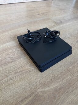 PS4 Slim 1TB - 3