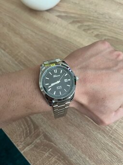 🕰️ Luxusné pánske hodinky s dátumovkou – ako nové - 3