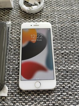 128GB iPhone 7 - Nová batéria - Plne funkčný - 3