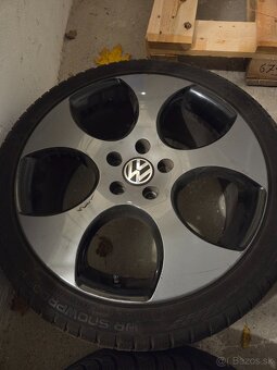 Detroit R18 + zimne gumy - 3