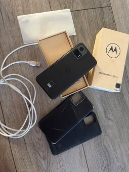 Motorola Edge 30 Neo - 3