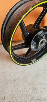 Honda CBR 600 F zadné koleso - 3