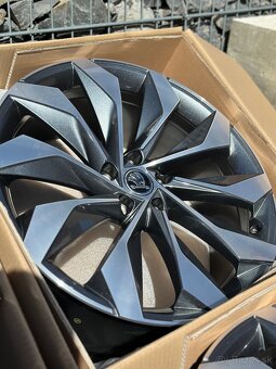 ✅ 5x112 r20 Fornax cistonove disky Kodiaq - 3