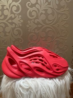 Yeezy foam runner red - 3