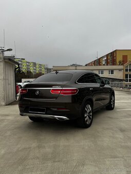 Predávam Mercedes-Benz GLE Coupé 350d 4MATIC (2017) - 3