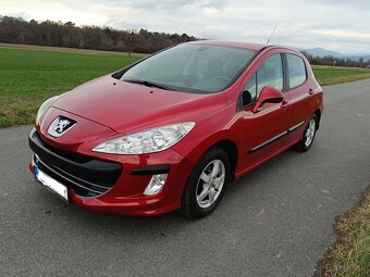 Peugeot 308, 1.4 benzín, r. 2009, ALU, klíma, ťažné... - 3