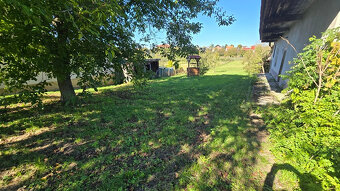 Pekný - veľký pozemok so starším domom - Podhájska 2608 m2 - 3