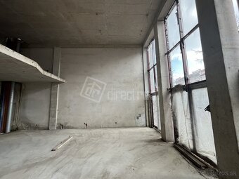 Stavba pred dokončením v centre mesta Lučenec - 3