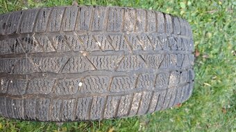 CONTINENTAL 225/45/r17 - 3