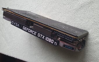 EVGA GTX 1080 Ti 11GB - 3