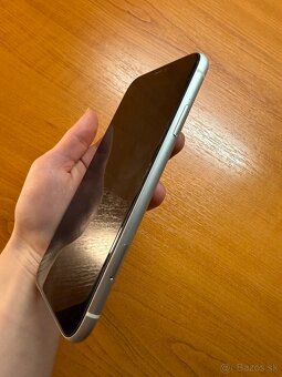 Predám iPhone 11 - 3