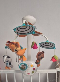 Kolotoč nad postieľku - 3