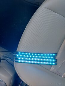 Farebné LED Podsvietenie interiéru auta - 3