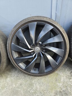 Letná sada VW Rosario Pirelli P Zero 245/35 R20 DOT1823 - 3