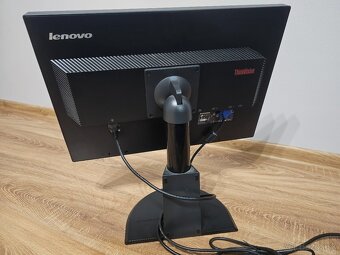 Monitor Lenovo ThinkVision - 3