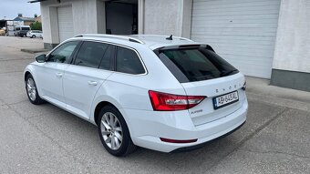 Skoda Superb combi automat - 3