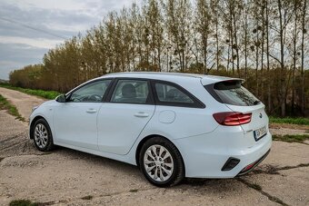 KIA CEED SW Combi 2020/8 1.6Crdi 85KW 217000km SK - 3