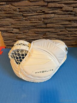 Brankárska lapačka BAUER HYPERLITE 2 - 3