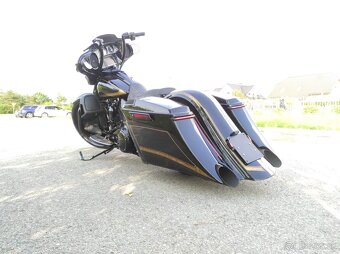 Harley Davidson Touring Bagger - 3