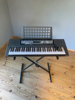 Klavír Yamaha EZ-200 - 3