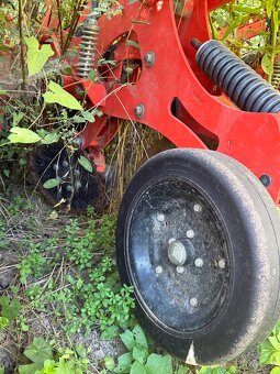 Kuhn Striger 8Riadok -12 riadok - 3