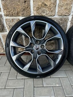 Letna sada Škoda Extreme r19 225/35 r19 - 3