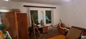 Na predaj starší sedliacky R. dom s obrovským pozemkom 292 - 3