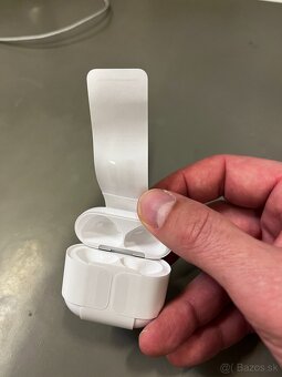 AirPods 4 ANC - 3