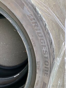 Pneumatiky letné 215/50 R18 92w - 3