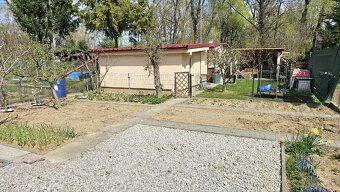 PREDAJ, Záhradná chatka s pozemkom 328 m2, SEREĎ - 3