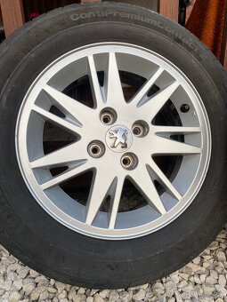 Predám originál Peugeot elektróny s pneumatikami-195/65 R15 - 3