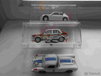 Pretekarske auticka v 1:43 od VITESSE - 3