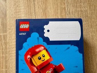 Lego Promotional 40767 - zvětšený malý astronaut - 3