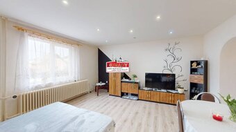 REZERVOVANÉ (1.189 m²) DOM S VEĽKÝM POZEMKOM - 3