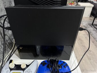 PlayStation 4 500GB - 3