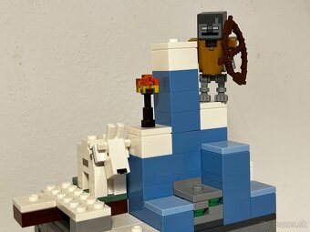 LEGO Minecraft 21243 Ľadové hory - 3