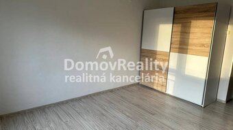 Na predaj 2+1 izbový byt s balkónom a pekným výhľadom - 3