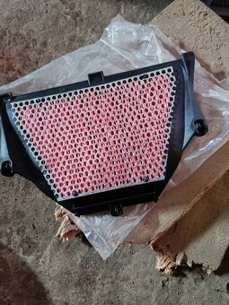 Vzduchový filter HifloFiltro HFA1616 - Honda CBR 600 RR, 600 - 3