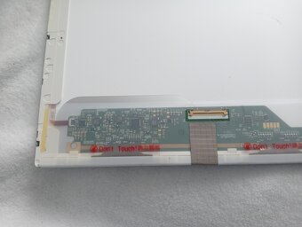 predám 14" LED displej z notebooku 40pin , LP140WH4 - 3