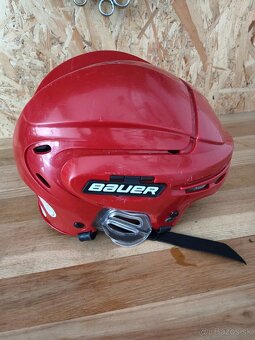 Predam hokejovu prilbu - 3
