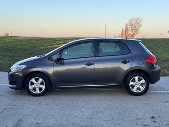 Toyota Auris 1.3 VVTI - 3