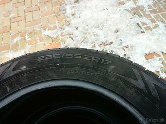 Nokian 235/55 r17 letné - 3