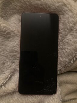 Darujem MOTOROLA - 3