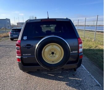 Suzuki Grand Vitara 2.4 benzin LPG 4x4 - 3