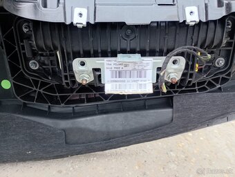 Mercedes w176 a-class palubovka - 3