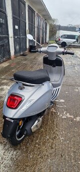 Vespa Primavera 125 Tech - 3