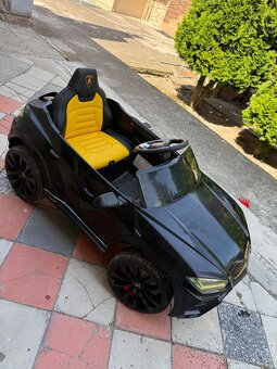 Detské elektrické autíčko Urus - 3