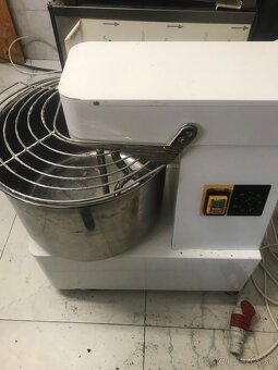 Miešačka - Špiralovy mixer - 3